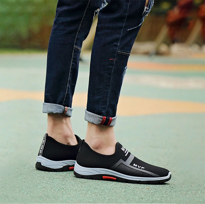 Modeline | Chaussures March Resistantes & Confortables